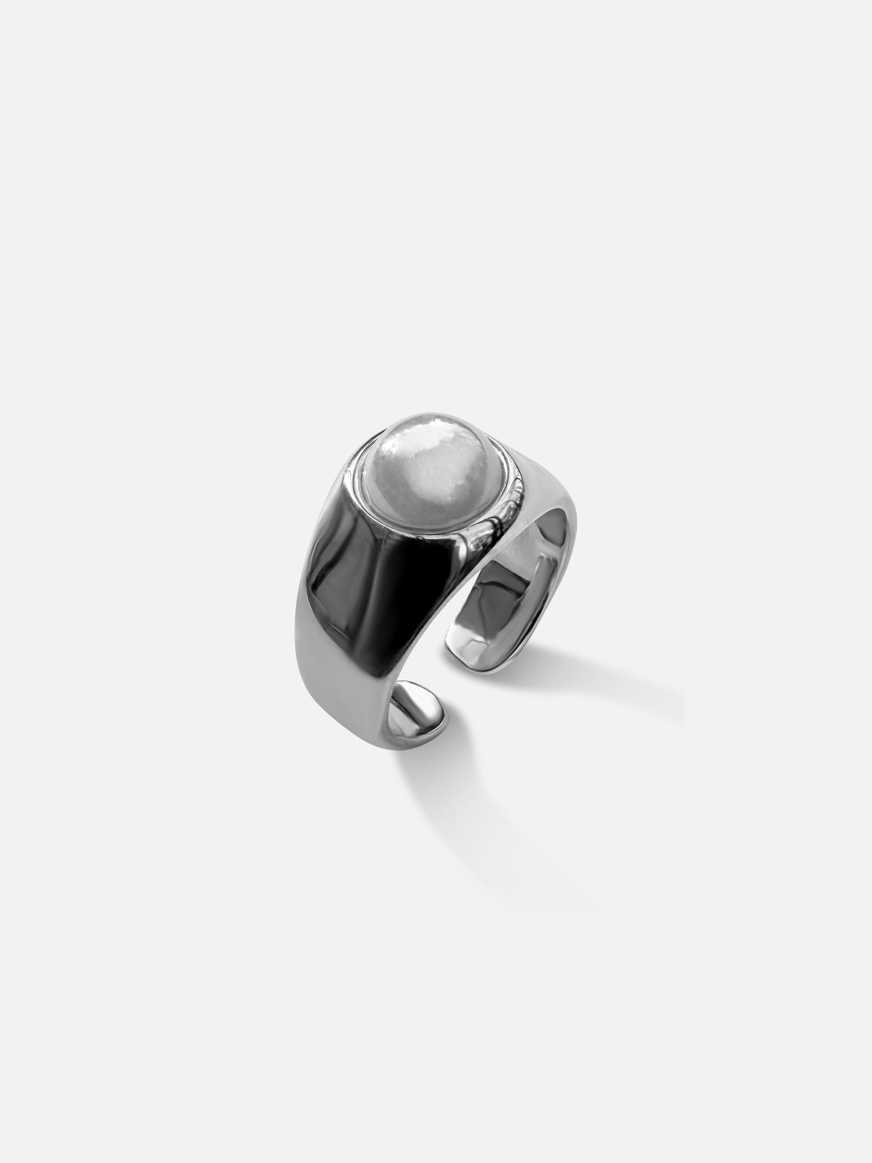 Barcelona Pearl Ring