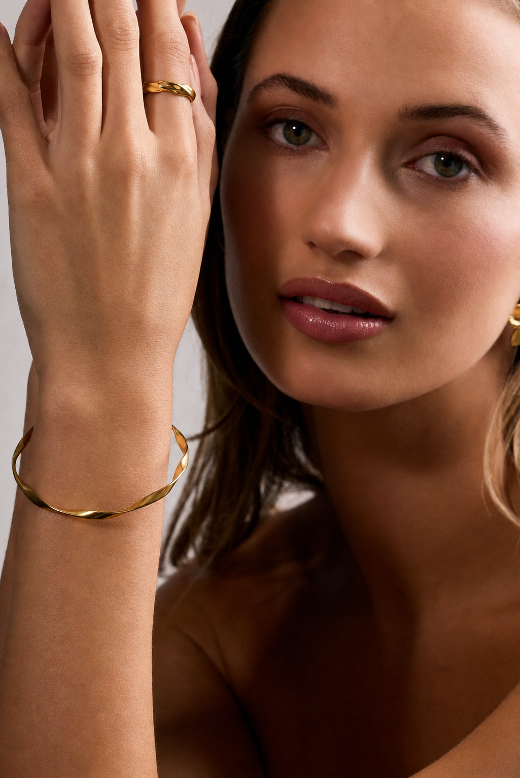Tenerife Twist Ring in gold