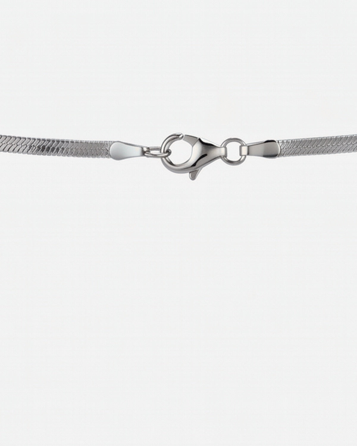 Sardinia Thin Serpent Chain silver lobster clasp detail